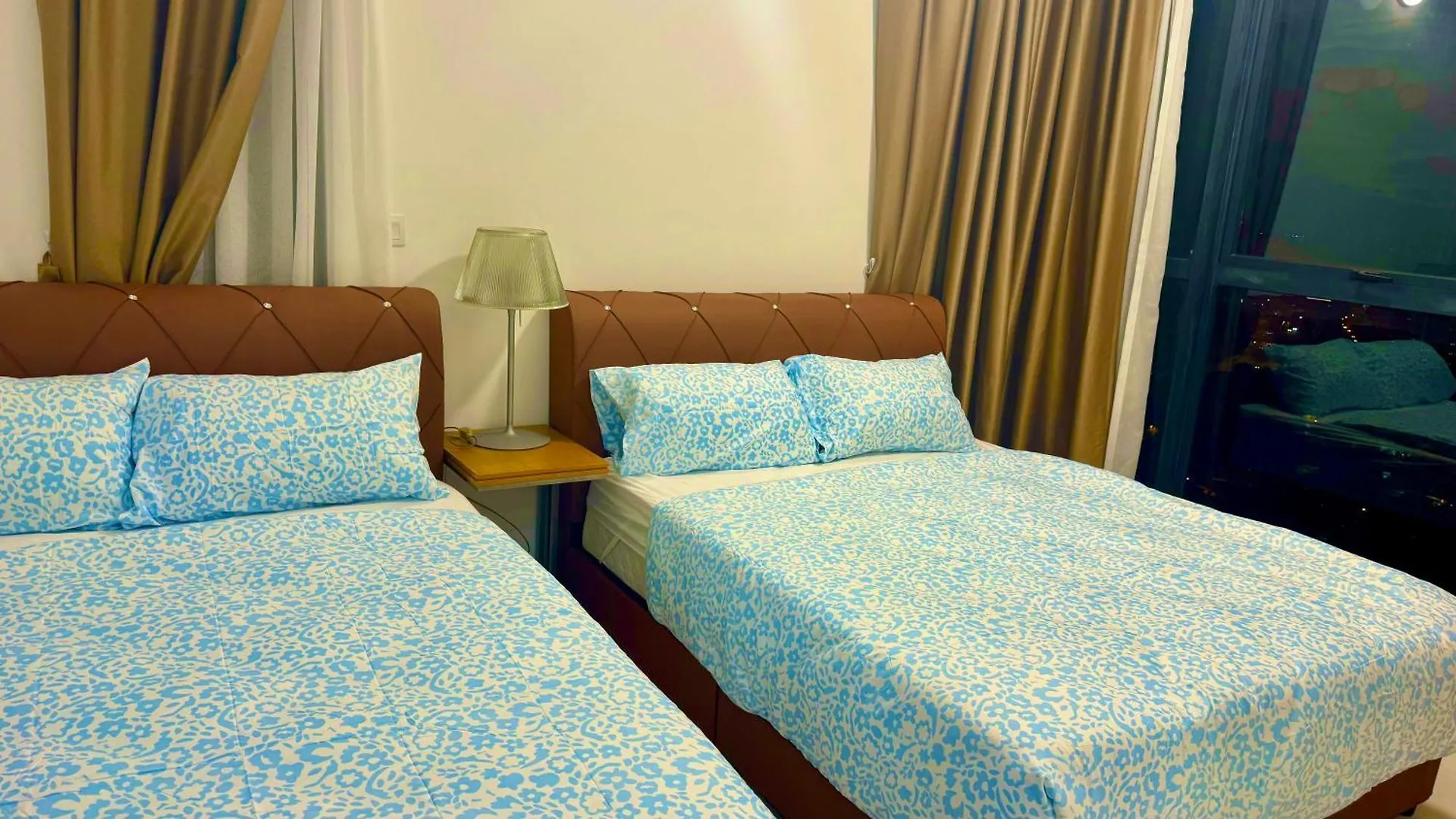Big Screen Cinema Tv, 5 Queen Bed Luxury Apt 2Cp Jelutong Apartment
