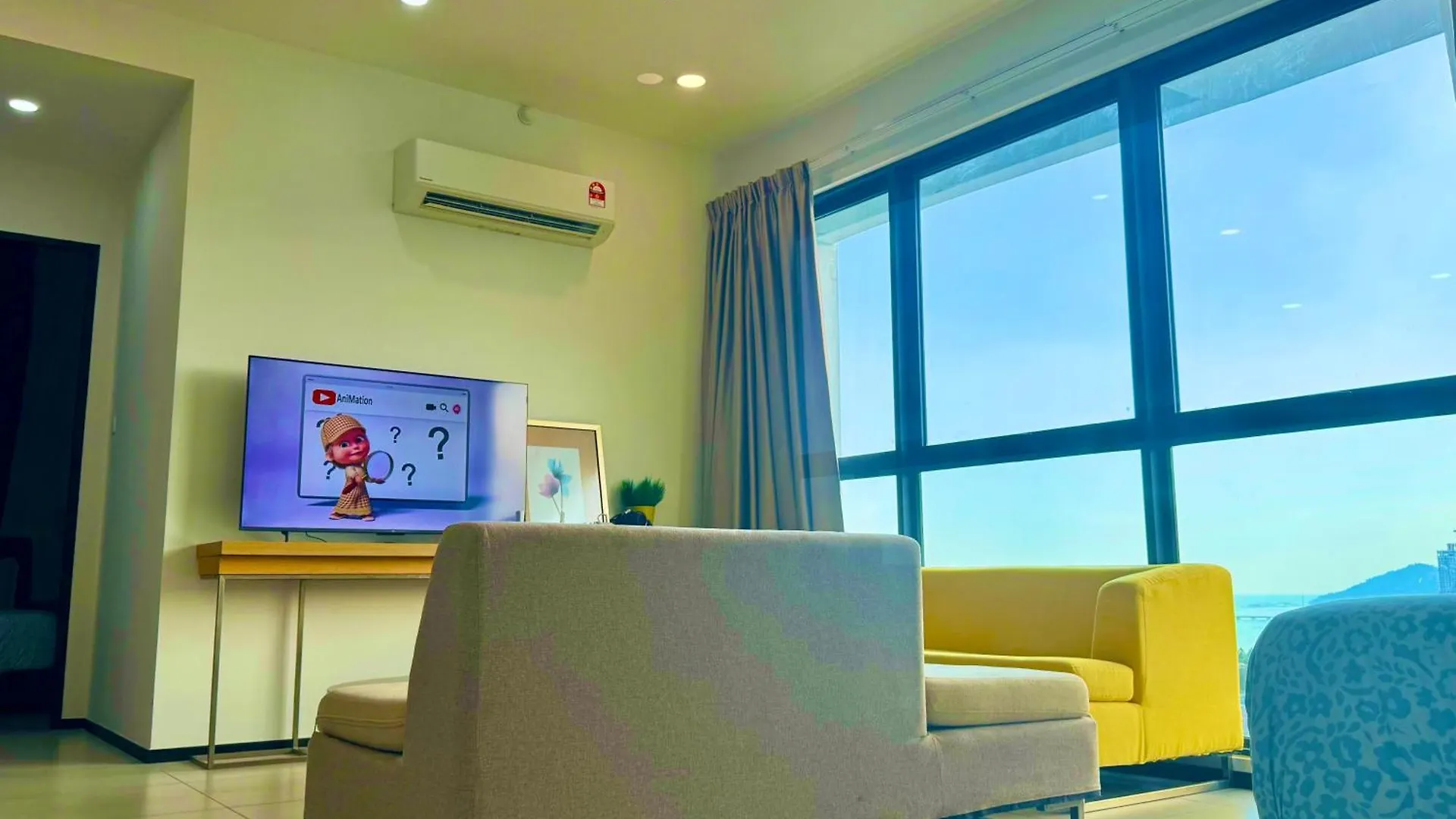 Big Screen Cinema Tv, 5 Queen Bed Luxury Apt 2Cp Jelutong