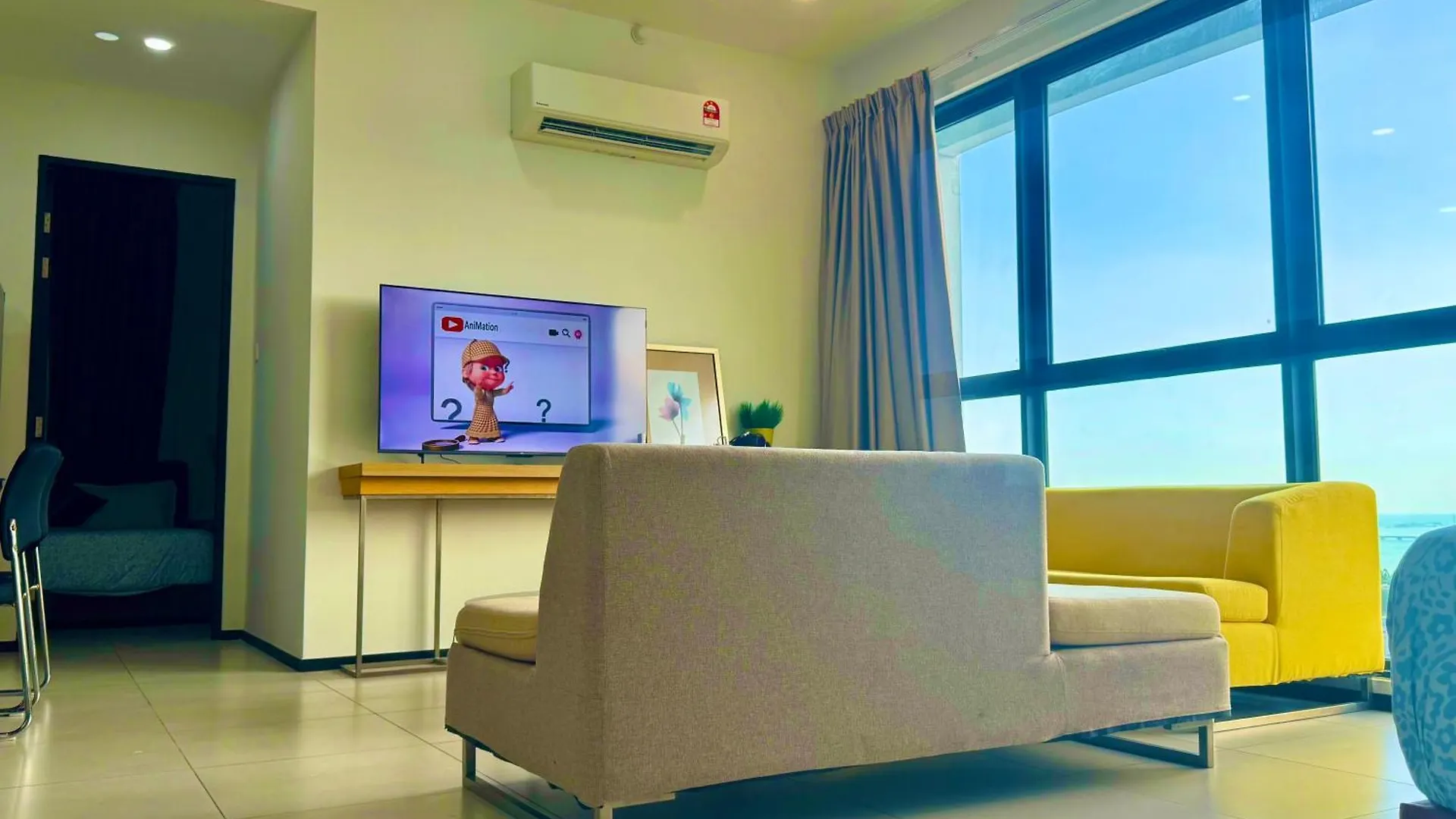 Apartment Big Screen Cinema Tv, 5 Queen Bed Luxury Apt 2Cp Jelutong