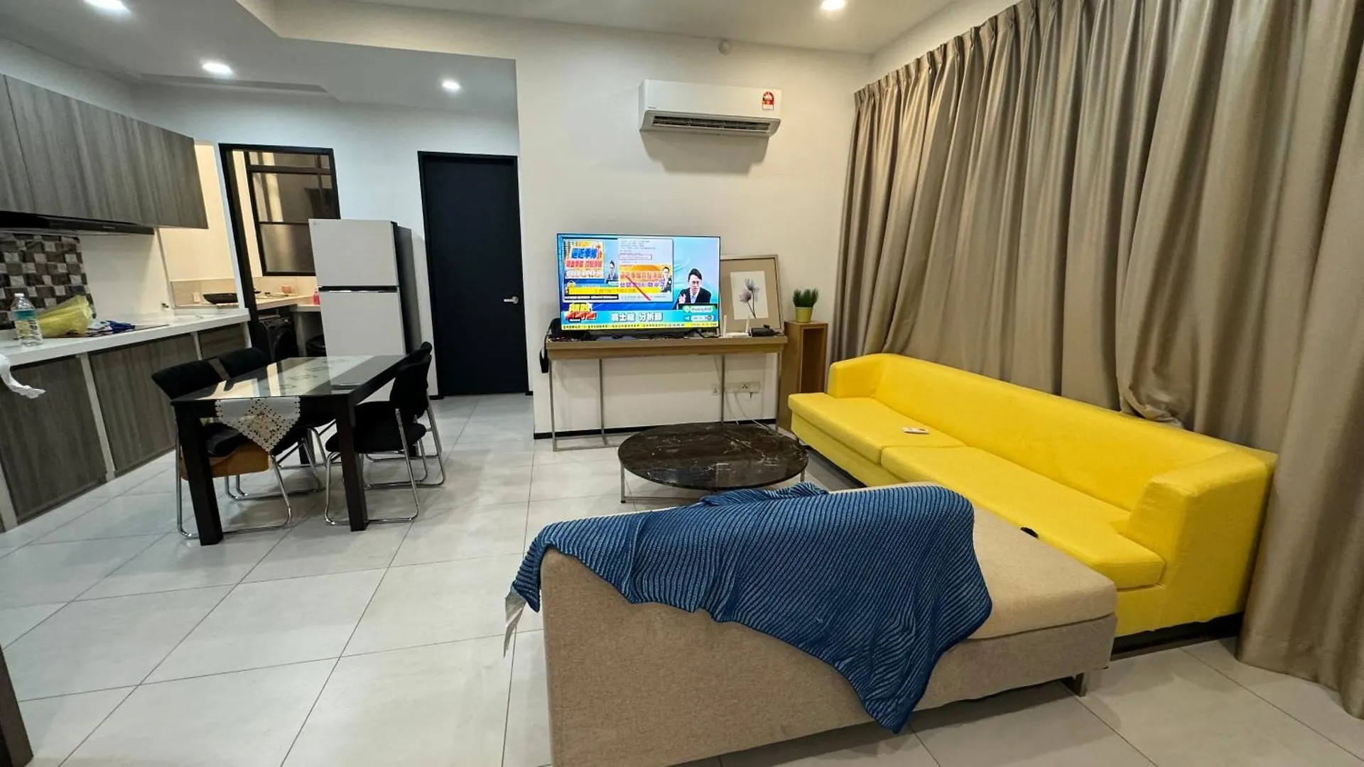 Big Screen Cinema Tv, 5 Queen Bed Luxury Apt 2Cp Jelutong 0*,