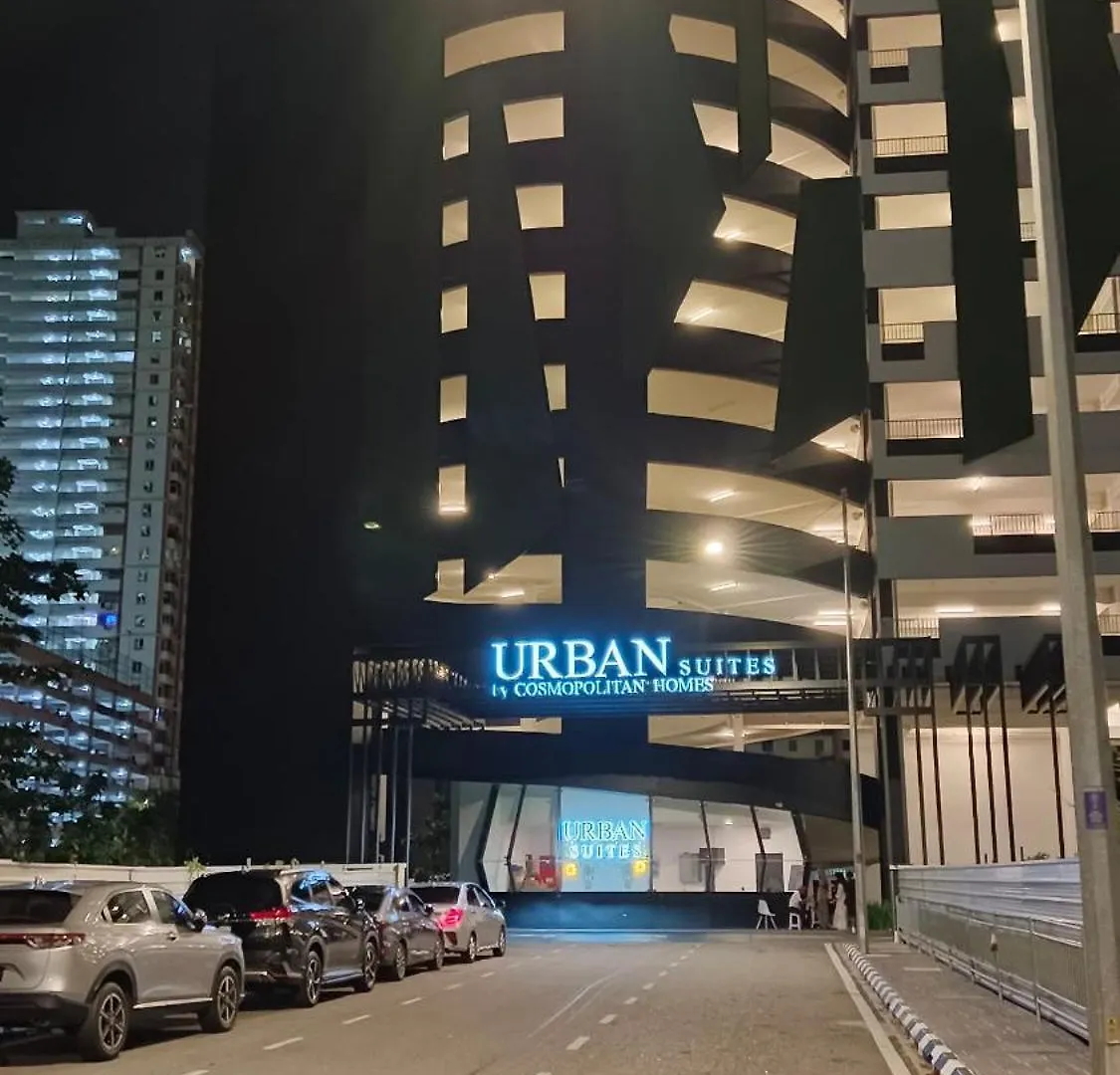 Big Screen Cinema Tv, 5 Queen Bed Luxury Apt 2Cp Jelutong 0*,  Malaysia